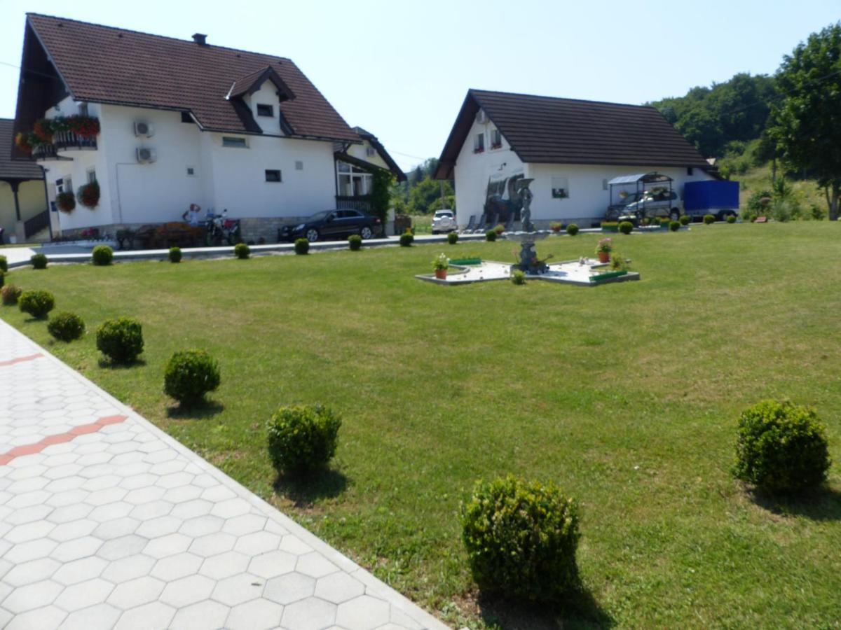 House Pox Otel Plitvička Jezera Dış mekan fotoğraf